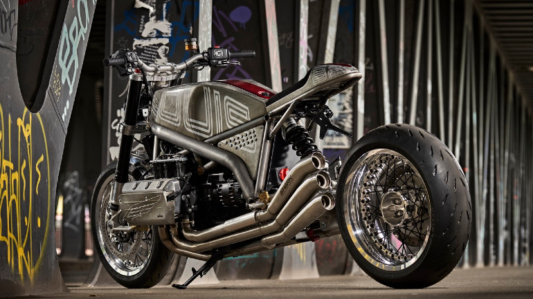 Αυτό το Goldwing δεν το έχεις ξαναδεί