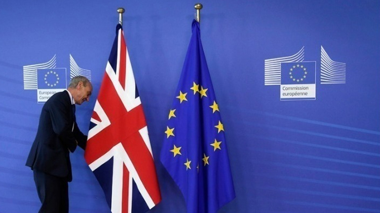 Brexit: H E.E. ξεκινά δύο διαδικασίες επί παραβάσει εναντίον της Βρετανίας