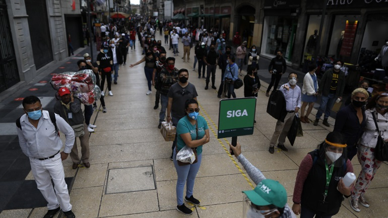 Κορωνοϊός: Περισσότεροι από 194.000 οι θάνατοι στο Μεξικό