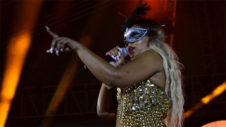 Η Ashanti πρωταγωνιστεί στην ταινία «Honey Girls»