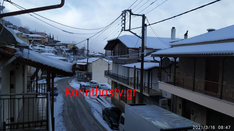 Χιόνια στην ορεινή Κορινθία