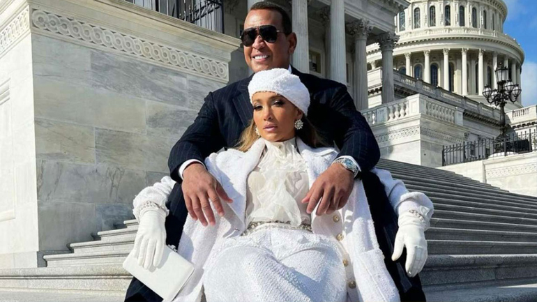 Jennifer Lopez-Alex Rodriguez: Ταξίδι-αστραπή μετά τις φήμες χωρισμού Jennifer Lopez-Alex Rodriguez: Ταξίδι-αστραπή μετά τις φήμες χωρισμού