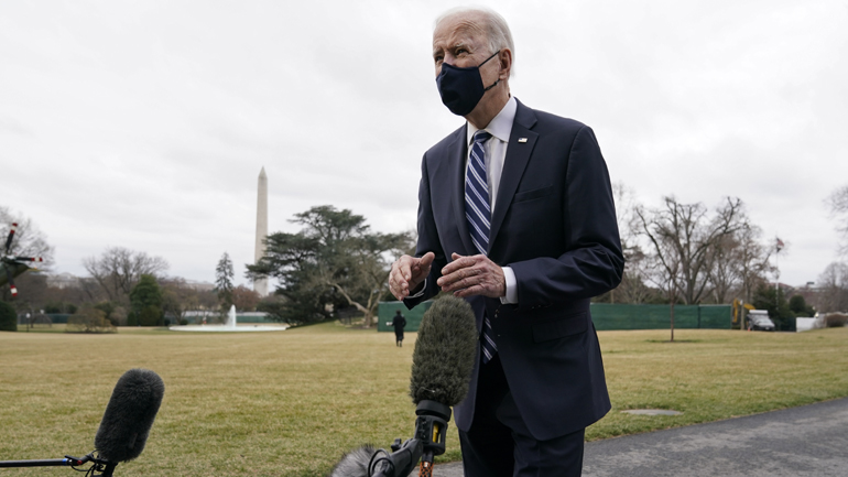 Μπάιντεν: Οι ΗΠΑ βρίσκονται σε συνομιλίες με πολλές χώρες για περισσευούμενες δόσεις εμβολίων
