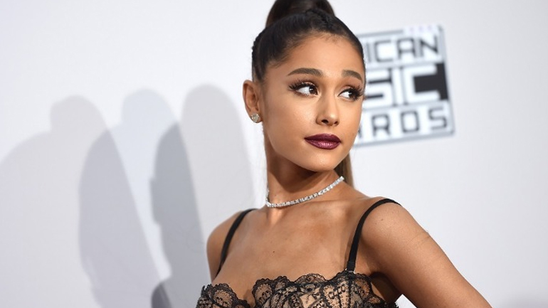 Η Αριάνα Γκράντε διευθέτησε τη μήνυση με την οποία κατηγορήθηκε ότι έκλεψε το «7 Rings»