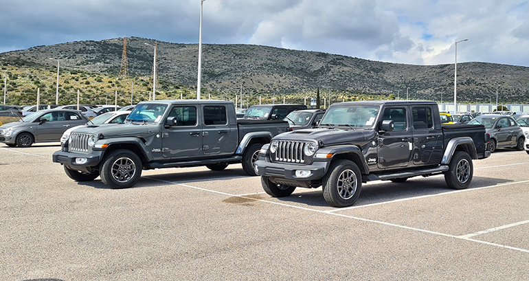 Με μία γρήγορη ματιά δείχνουν δύο νέα Jeep...