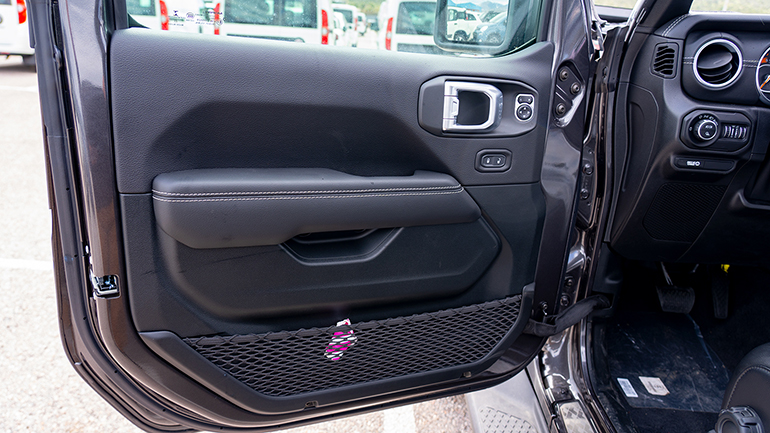 Οι πόρτες στο Gladiator βγαίνουν...