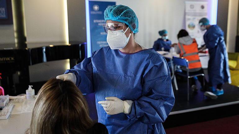 Rapid tests και στα φαρμακεία προωθεί η Κύπρος