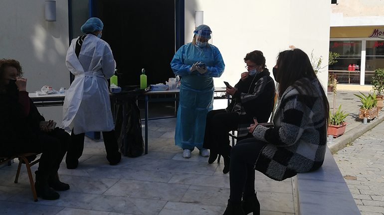 Σε 8.690 rapid test στη χώρα βρέθηκαν 169 κρούσματα Covid-19