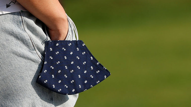 Xειροπέδες σε αρνητή μάσκας στην Κρήτη