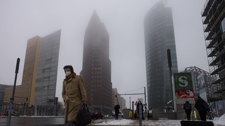 Η Γερμανία καταγράφει τη μεγαλύτερη ημερήσια αύξηση κρουσμάτων κορωνοϊού των τελευταίων δύο μηνών