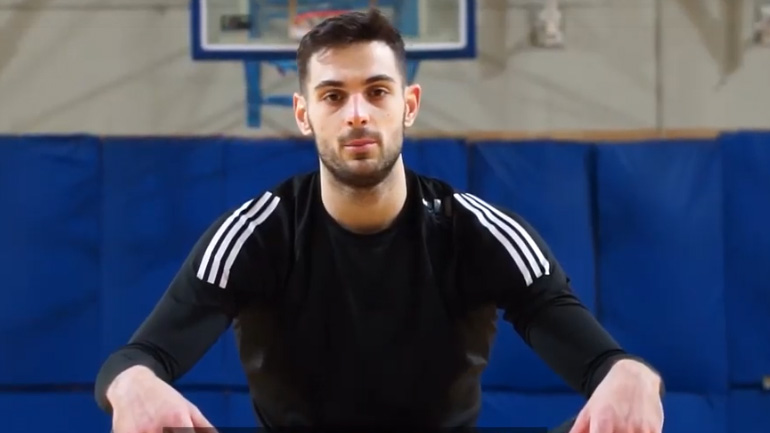 Ο Ιωάννης Παπαπέτρου στο διαδικτυακό παρκέ των Αθλητικών Ακαδημιών ΟΠΑΠ