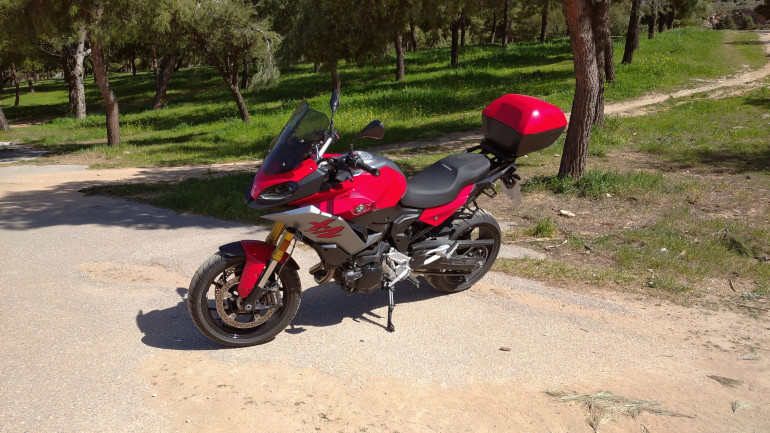 Ένα από τα πλέον ολοκληρωμένα πακέτα προσφέρει η BMW με το F900XR