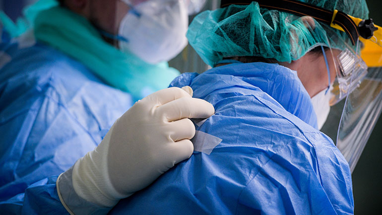 O ΙΣΑ απαλλάσσει από την ετήσια συνδρομή τους ιδιώτες γιατρούς που θα συνδράμουν το ΕΣΥ O ΙΣΑ απαλλάσσει από την ετήσια συνδρομή τους ιδιώτες γιατρούς που θα συνδράμουν το ΕΣΥ