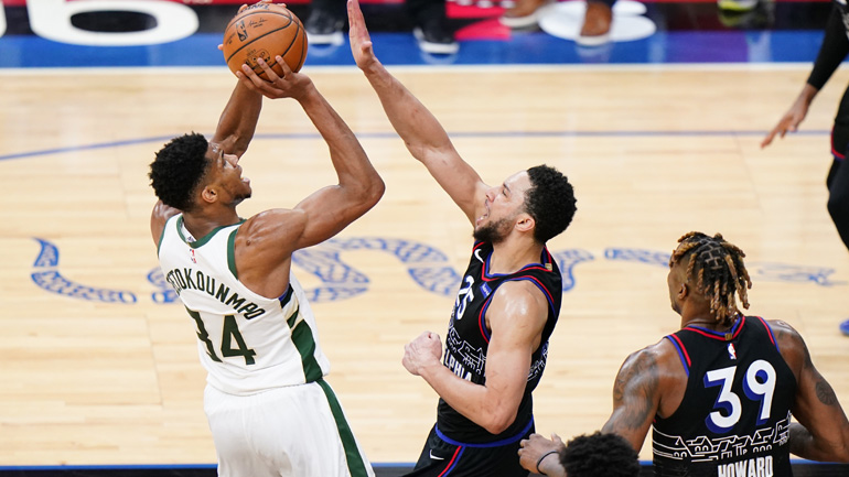 ΝΒΑ: Μεγάλη εμφάνιση Αντετοκούνμπο και διπλό στη Φιλαδέλφεια για τους Μπακς