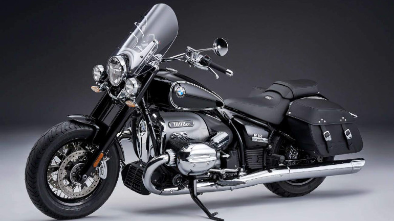 Ετοιμάζει νέες εκδόσεις του R18 η BMW