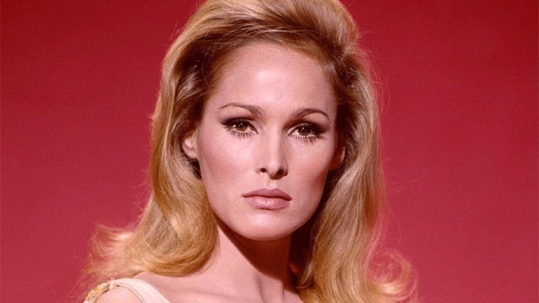 Ούρσουλα Άντρες: Το πρώτο κορίτσι του Τζέιμς Μποντ και σύμβολο του σεξ τη δεκαετία του ’60