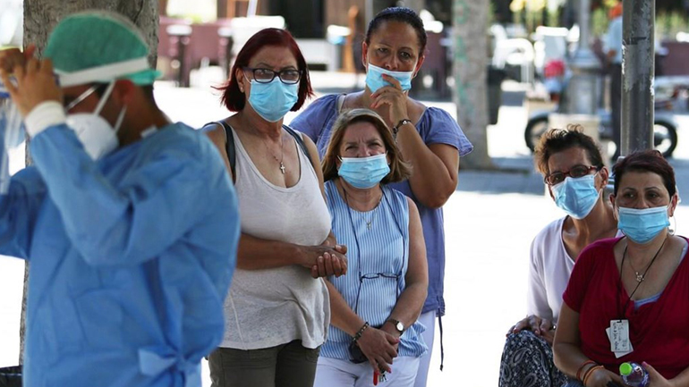 Κύπρος: Έναν θάνατο και 407 νέα κρούσματα κορωνοϊού ανακοίνωσε το Υπουργείο Υγείας