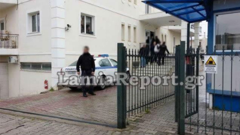 Φθιώτιδα: Σύλληψη τεσσάρων ατόμων για τον ξυλοδαρμό διανομέα φαγητού στην Ελάτεια