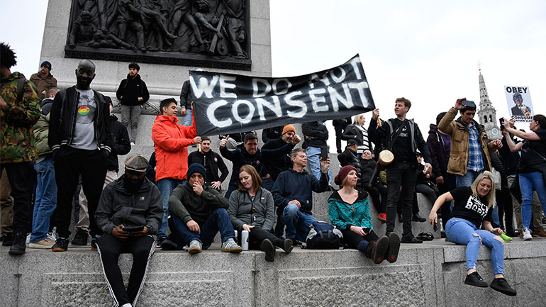 Λονδίνο: Επεισόδια σε πορεία κατά των μέτρων για την πανδημία