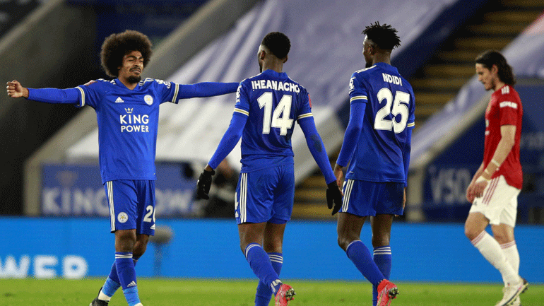 Η Λέστερ νίκησε 3-1 τη Γιουνάιτεντ και την απέκλεισε από τα ημιτελικά του Κυπέλλου Αγγλίας