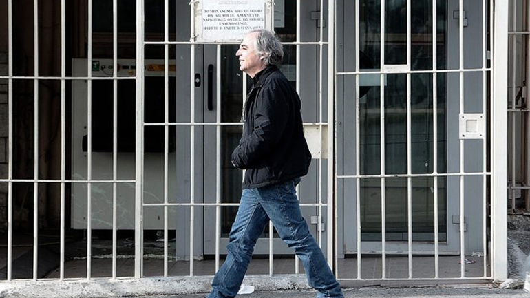 Υποβαστάζεται για να περπατήσει ο Κουφοντίνας, λένε οι γιατροί του