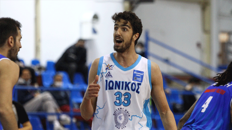 Χουγκάζ: Ιστορικό ρεκόρ τριπόντων με 7/7 από παίκτη ρακέτας