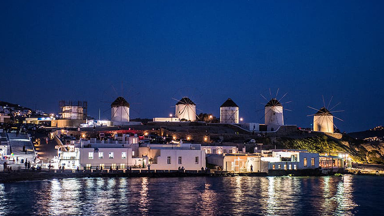 Der Spiegel για τα ελληνικά νησιά: «Ήλιος, θάλασσα και χωρίς Covid»