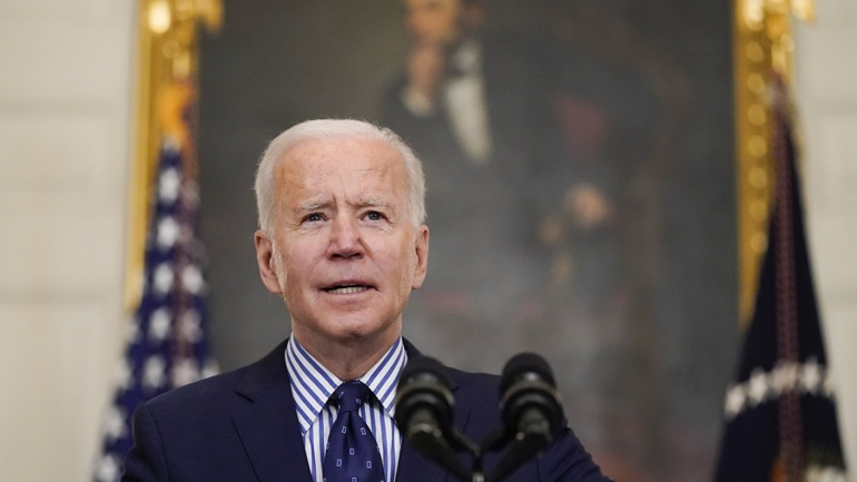 Σχέδιο-μαμούθ 3 τρις δολαρίων ετοιμάζουν οι σύμβουλοι του Μπάιντεν για την τόνωση της οικονομίας