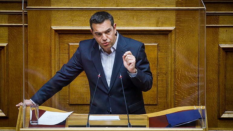 Τσίπρας: «Κάνετε το λιοντάρι στον γιατρό και την πάπια στον κλινικάρχη»