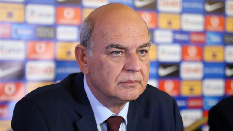 Γραμμένος: «Ο κ. Αυγενάκης παρεμβαίνει με τρόπο άκομψο και ωμό στο αυτοδιοίκητο του ποδοσφαίρου»