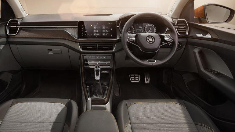 Αποκλειστικά δεξιοτίμονο, τουλάχιστον σε πρώτη φάση.