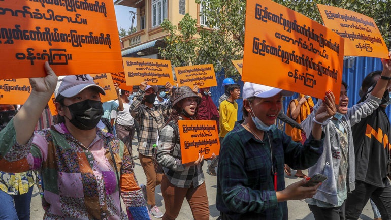 Μιανμάρ: 600 κρατούμενοι αφέθηκαν ελεύθεροι – Οργή για τη δολοφονία 7χρονου κοριτσιού