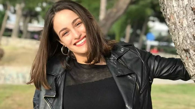 Μαρία Βοσκοπούλου: Η κόρη του Τόλη Βοσκόπουλου έγινε ξανθιά για τις ανάγκες του νέου της ρόλου