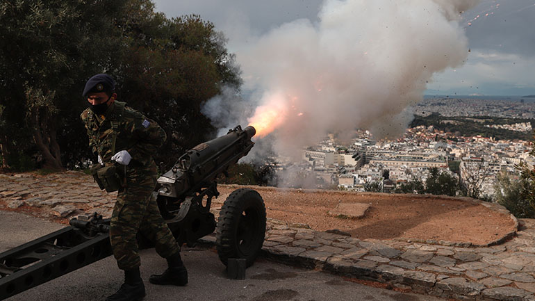 Επέτειος 25ης Μαρτίου: 21 κανονιοβολισμοί από τον Λυκαβηττό