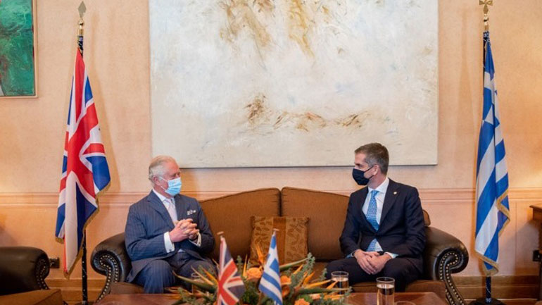 Στον Πρίγκιπα Κάρολο το Χρυσό Μετάλλιο Αξίας της Πόλεως των Αθηνών