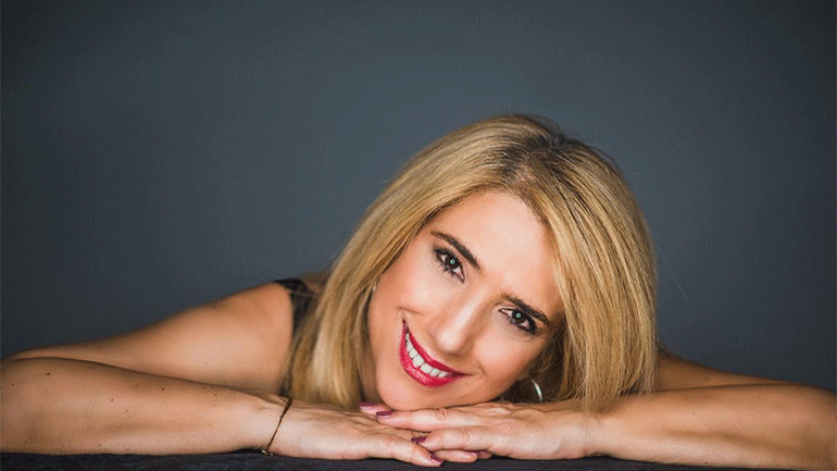 Η νέα δισκογραφική στέγη της Νάσιας Κονιτοπούλου