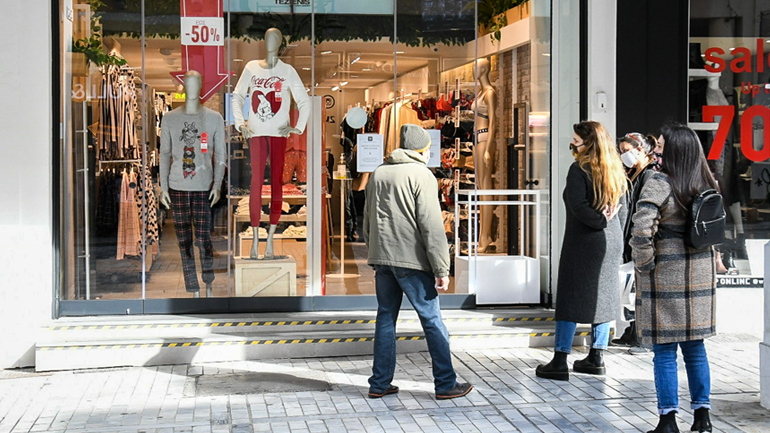 Στον πάγο το άνοιγμα του λιανεμπορίου