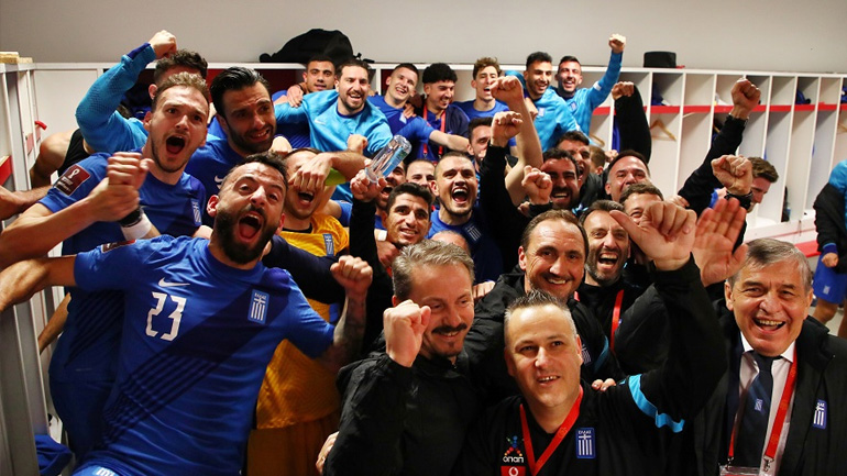 Το πάρτι της Εθνικής στα αποδυτήρια!