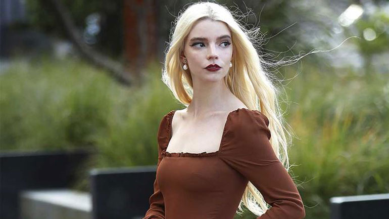 Anya Taylor-Joy: Μιλάει για το πόσο άλλαξε η ζωή της μετά το The Queen’s Gambit