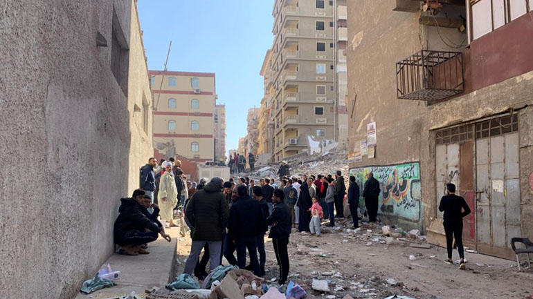 Πέντε άνθρωποι έχασαν τη ζωή τους σε κατάρρευση κτηρίου στην Αίγυπτο Πέντε άνθρωποι έχασαν τη ζωή τους σε κατάρρευση κτηρίου στην Αίγυπτο