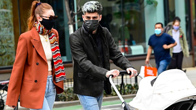 Gigi Hadid & Zayn Malik: Βόλτα στη Νέα Υόρκη με την 6 μηνών Khai