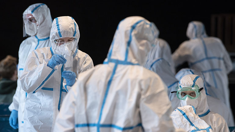 Ολλανδία: Τα νέα κρούσματα κορωνοϊού ξεπέρασαν μέσα σε ένα 24ωρο τα 8.500