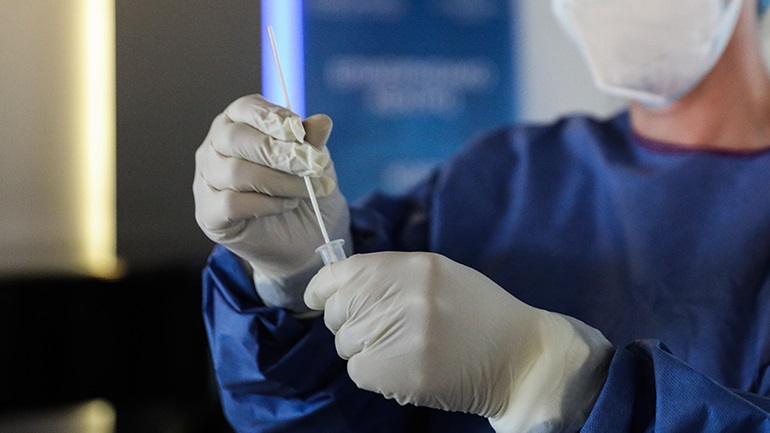 Ολοκληρώθηκε η κατάθεση προσφορών από 30 εταιρείες για τα 10 εκατ. self-tests