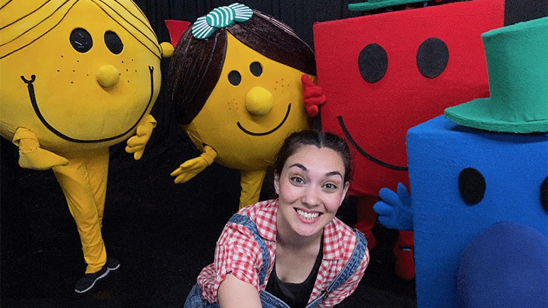 «Μικροί Κύριοι – Μικρές Κυρίες» σε online προβολές