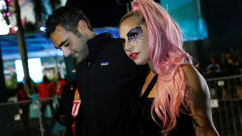 Lady Gaga: Το εντυπωσιακό δώρο γενεθλίων του συντρόφου της για τα 35α γενέθλιά της