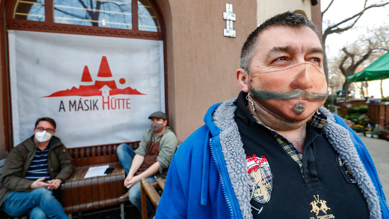 Ουγγαρία: Ενδεχόμενο άνοιγμα δραστηριοτήτων στα τέλη Μαΐου ή αρχές Ιουνίου