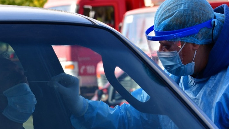 Σε ποια σημεία θα βρίσκονται σήμερα  κλιμάκια του ΕΟΔΥ για rapid tests μέσα από το αυτοκίνητο