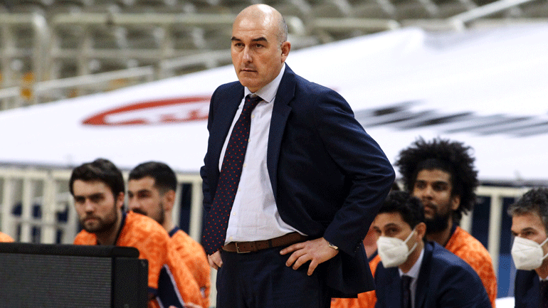 Πονσαρνάου: «Ο Ολυμπιακός παίζει καλύτερα εκτός έδρας»