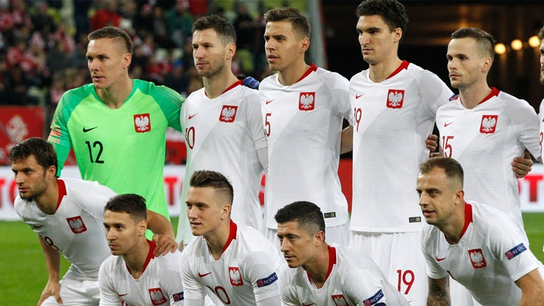 Πολωνία: Δύο διεθνείς θετικοί στον κορωνοϊό