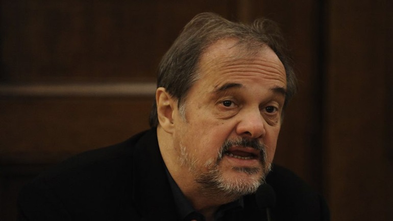 Προσωπική επίθεση του Απ. Δοξιάδη κατά του διπλωματικού συμβούλου του Αλ. Τσίπρα